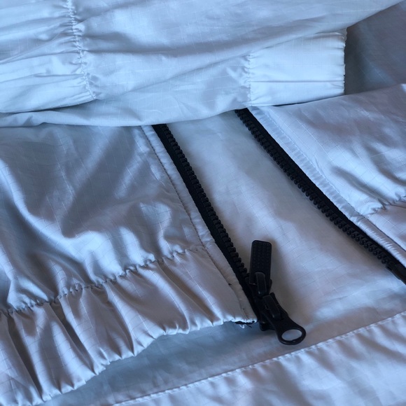 Nike black and white windbreak size S - Picture 5 of 5